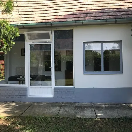 Retro Haz * Balatonszabadi Fürdőtelep